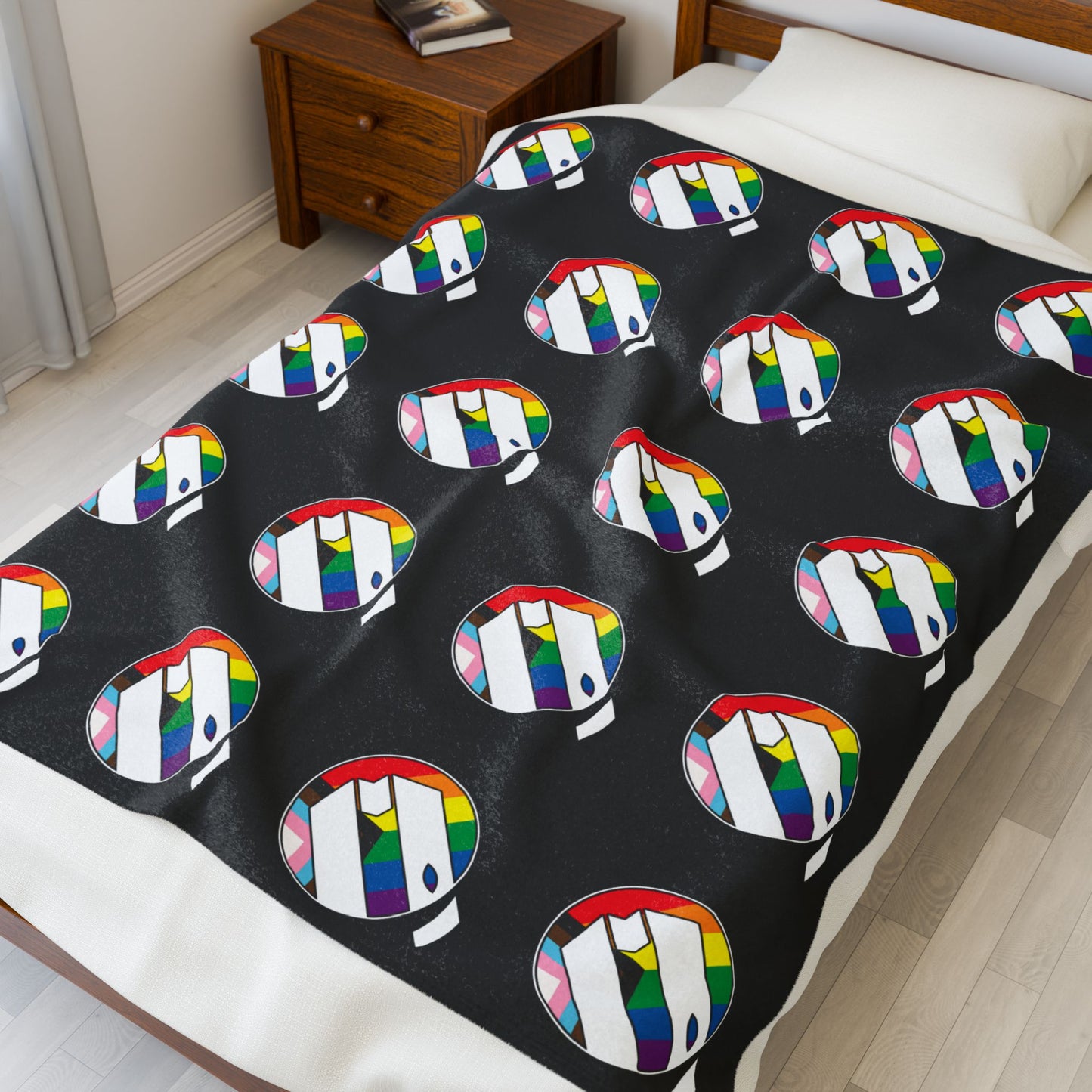 UUMA Rainbow Logo Plush Blanket